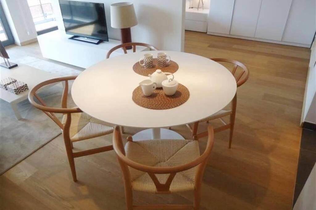 Luxury Suite Apartment Flagey/Louizalaan Brussel Buitenkant foto