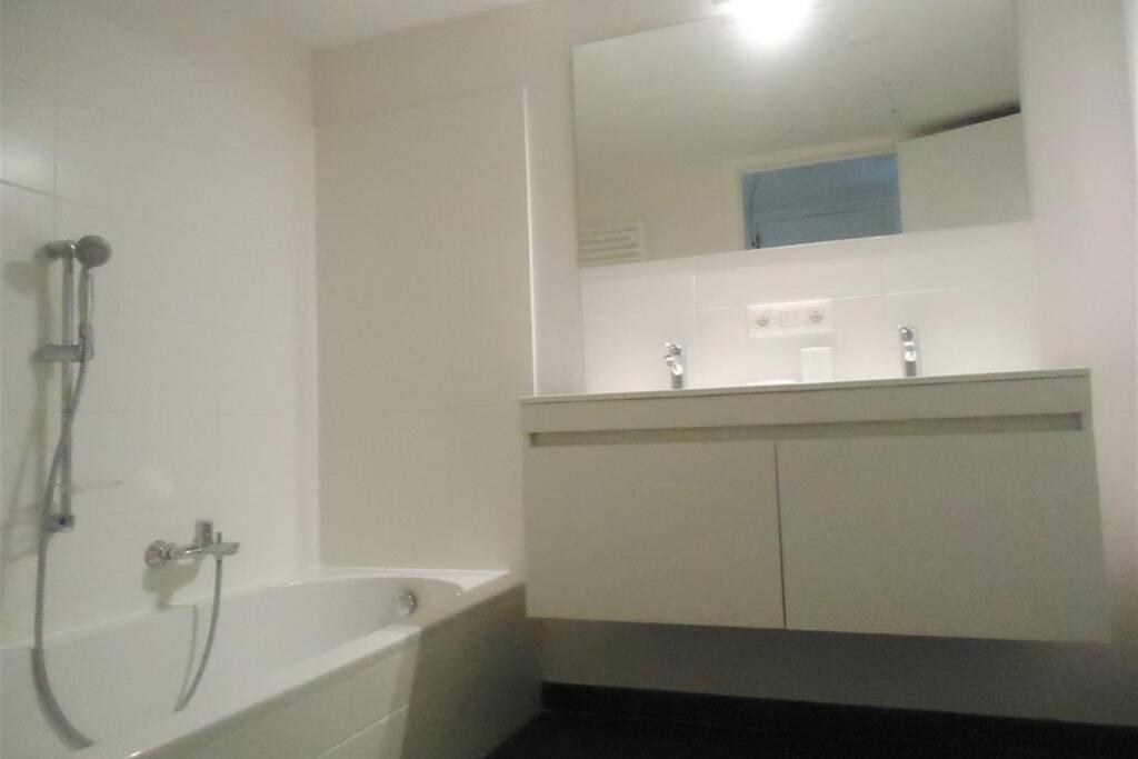 Luxury Suite Apartment Flagey/Louizalaan Brussel Buitenkant foto